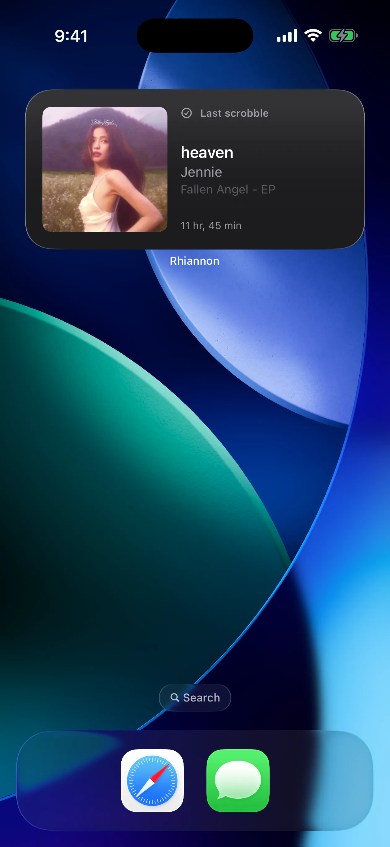 The Rhiannon widget on the Home Screen, showing heaven by Jennie as the last scrobble